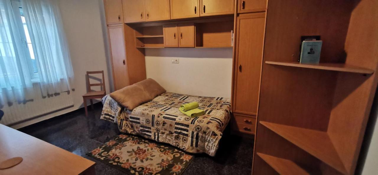 A Cinco Minutos De Todo Apartment Овиедо Екстериор снимка